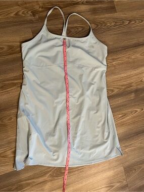 The North Face Women's Light Gray Active Shorts / Skort